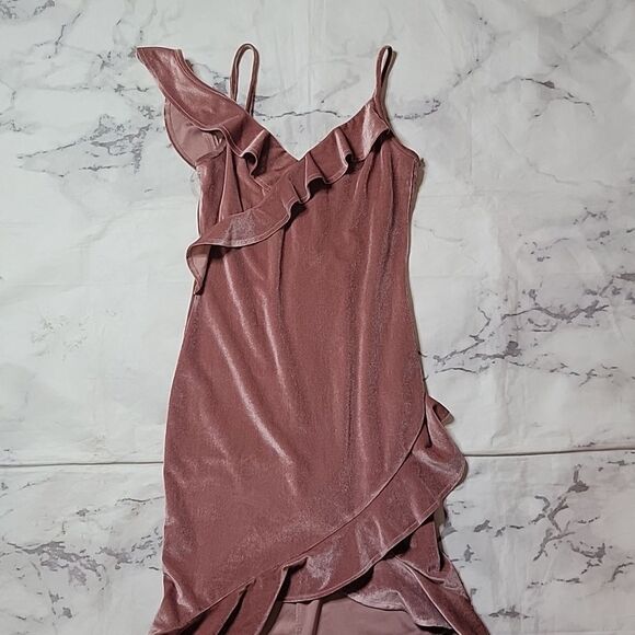 Listicle Dresses & Skirts - Listicle Pink Velvet Midi Dress